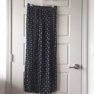 Xhilaration Maxi skirt Sz Large